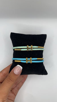 Bracelet tissu H coloré