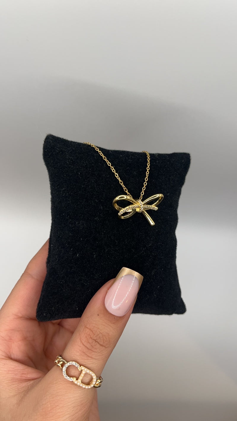 Collier papillon